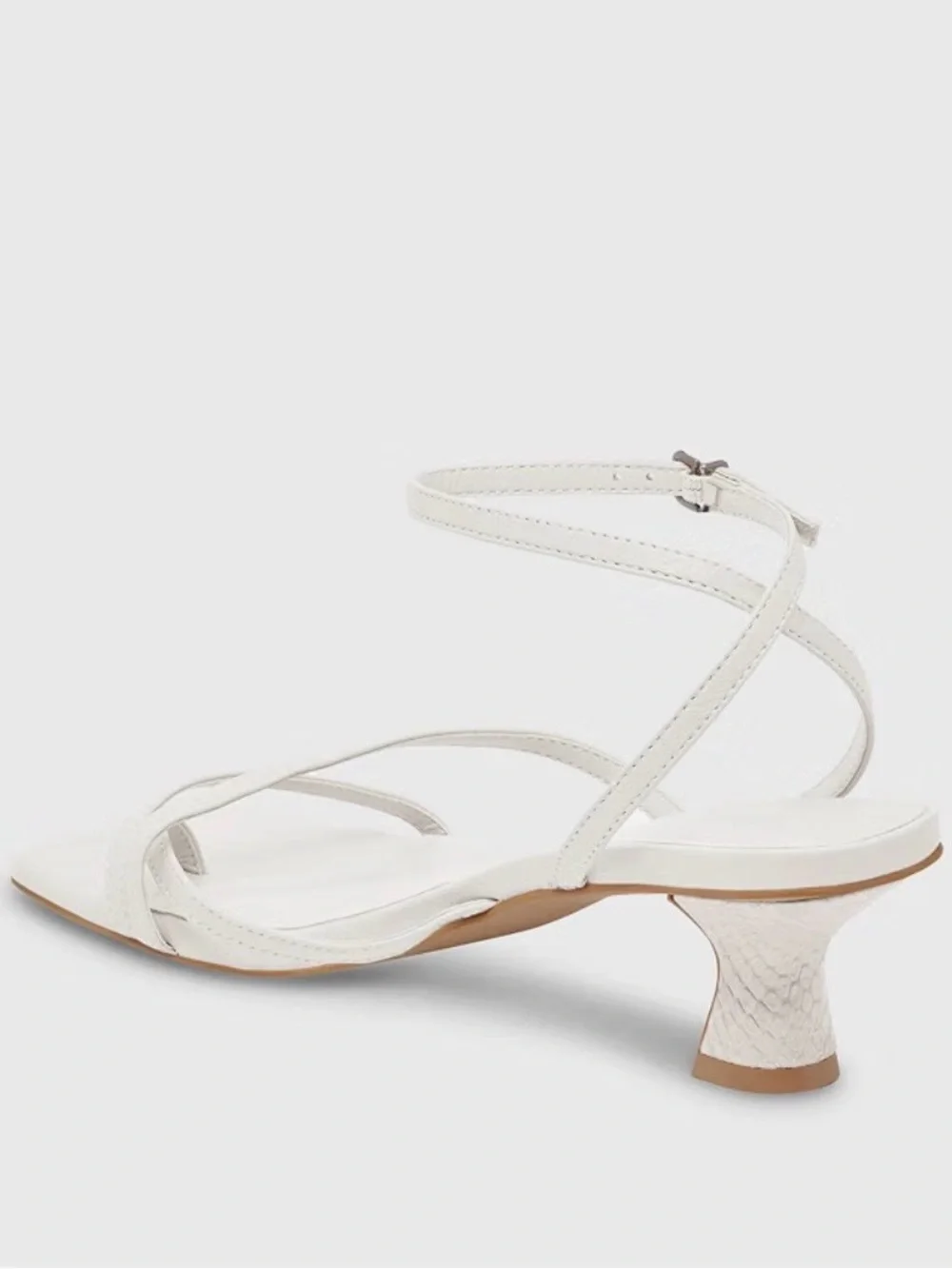 Juliet Holy Womens 7 White Strappy Square Toe Toe-Loop Kitten Heel Sandals NWOT